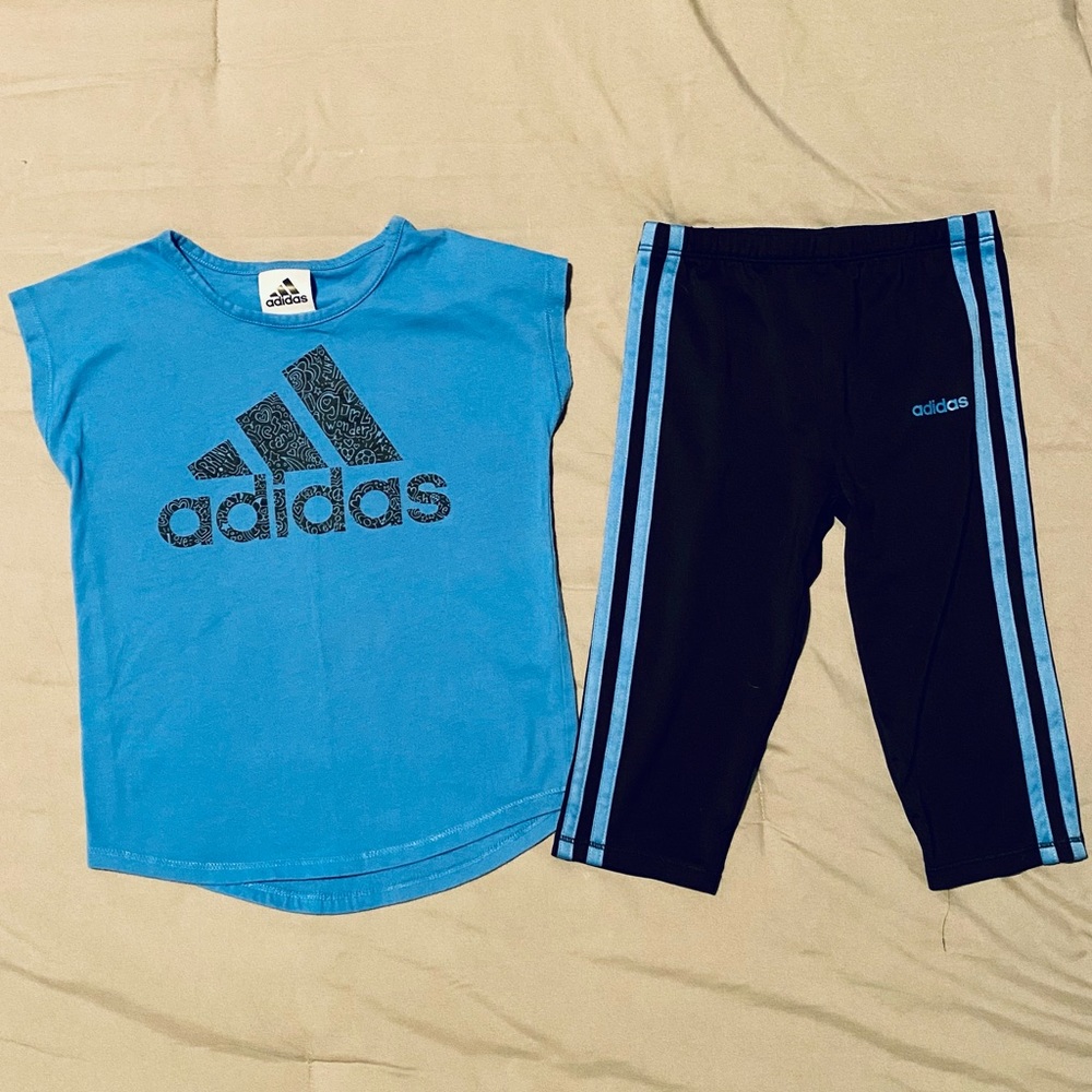 ADIDAS GIRLS ATHLETIC T SHIRT AND CROP PANTS SET